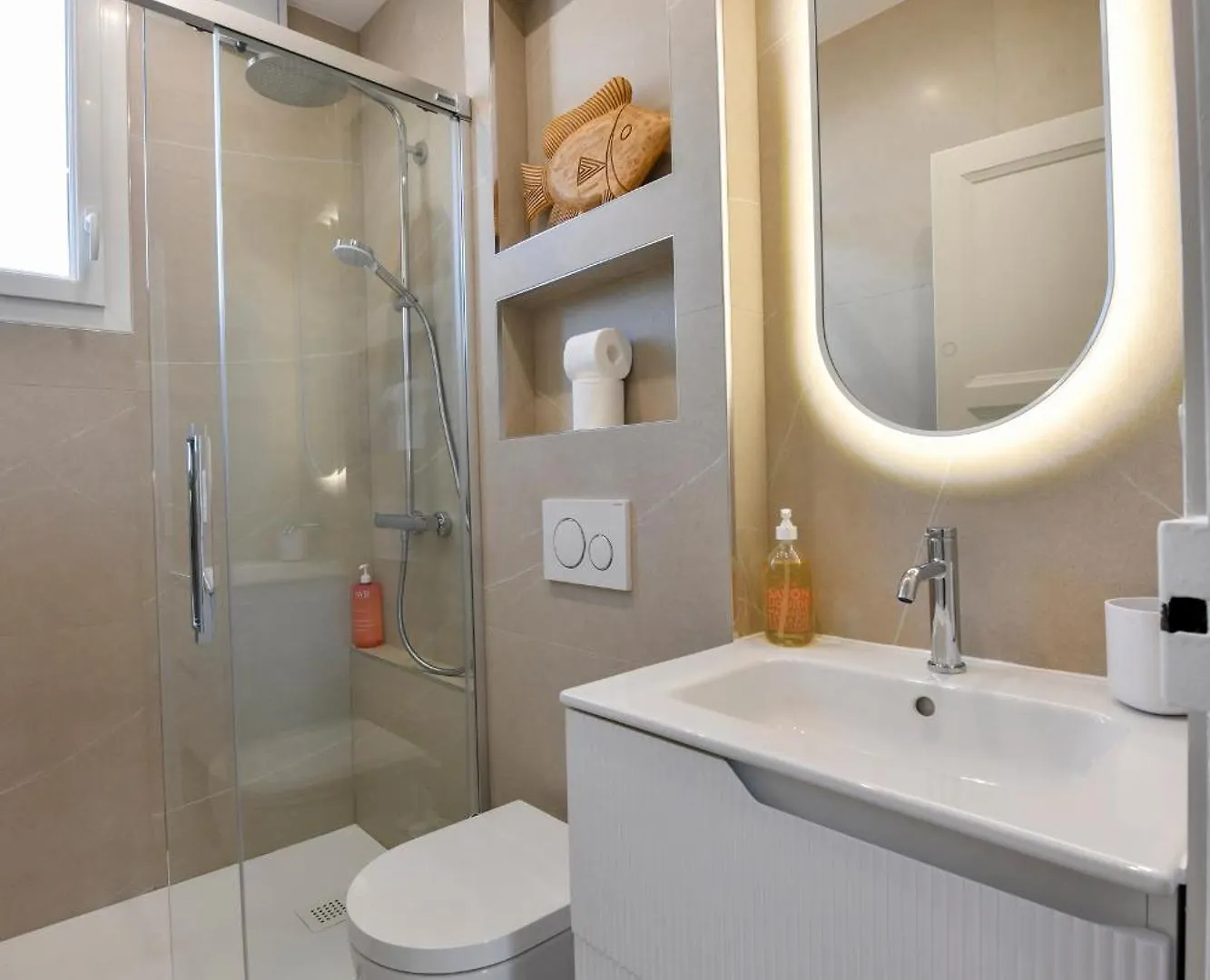A 5 Min A Pied De La Plage Et 10 Min Du Port, T2 Vue Mer Avec Vaste Terrasse Et Parking Prive - Prestations Haut De Gamme Санари-сюр-Мер Франция